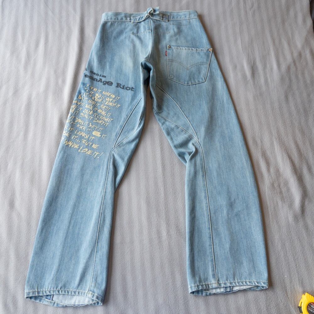 Levis Engineered Buckle Back buckle Cinch Back Twisted Jeans Fits 28x31